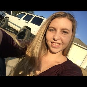 Meet your Posher, Skyla